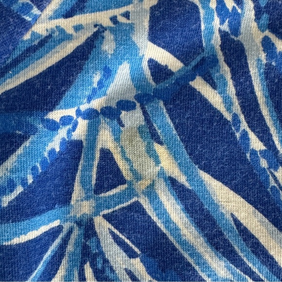 Lilly Pulitzer Ruffle 3/4 Sleeve Top in Blue and White Size Medium - Picture 9 of 9